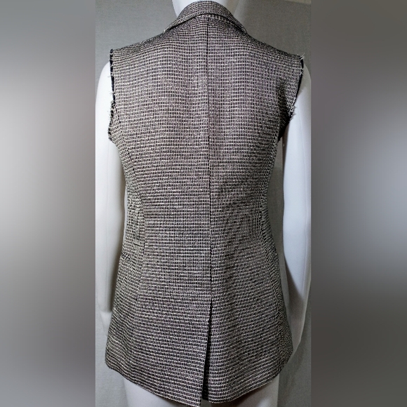 Theory S/L Raw Edge Vest - Picture 5 of 7